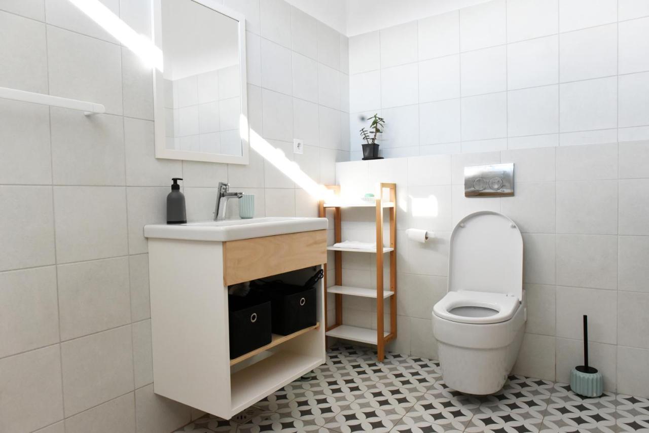 Aster Panzio Bed & Breakfast Cimpu Cetatii Exterior photo
